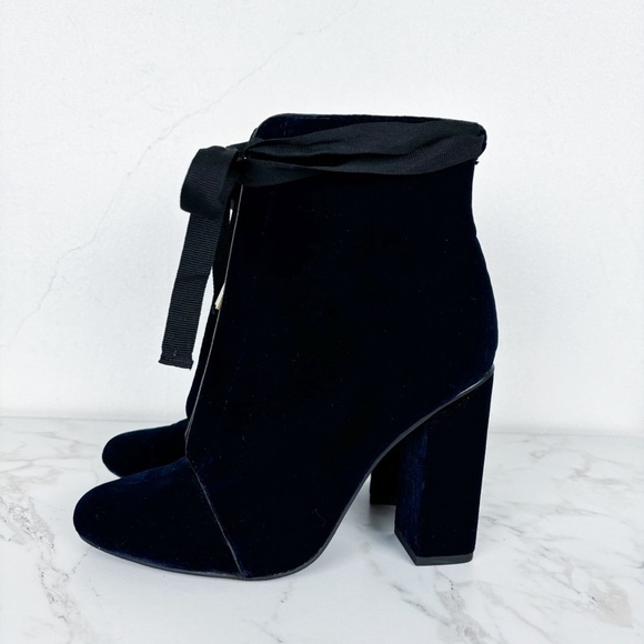 Zara Trafaluc Navy Blue Velvet Zip Up Ankle Tie Heeled Booties Sz 38 (7.5) - Picture 5 of 11